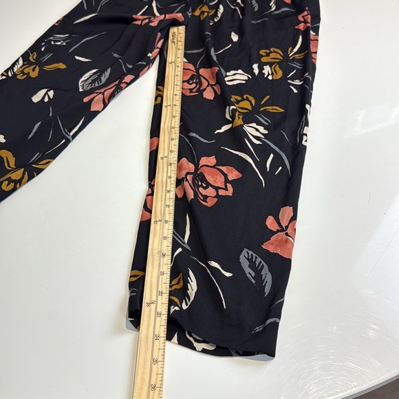 Saltwater LUXE Floral Ankle Lightweight Pants - Black and Pink - Picture 7 of 9